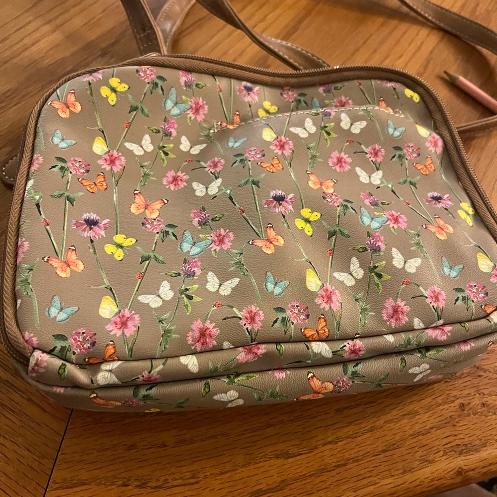 MultiSac  Tan Butterflies/flowers Triple Compartment Crossbody bag NWOT. - Picture 5 of 9